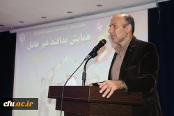 دکتر حاتمی رئیس مرکز مطالعات پدافند غیر عامل کشور:

ابزارمعلمان برای مقابله با بحران در پدافند غیر عامل قلم، کاغذ، ارتباطات عاطفی، کامپیوتر و اینترنت خواهد بود
 6