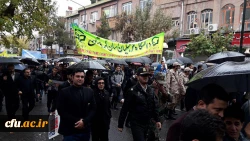 فریادهای بلند استکبار ستیز دانشگاه فرهنگیان استان کردستان همگام با مردم شهر زیر بارش شدید باران 4