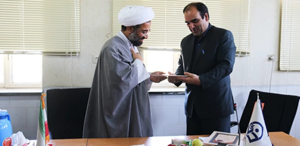 امضای تفاهم نامه توسعه و ترویج فرهنگ نماز دانشگاه فرهنگیان یزد با ستاد اقامه نماز استان 3