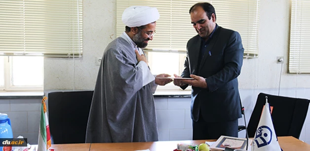 امضای تفاهم نامه توسعه و ترویج فرهنگ نماز دانشگاه فرهنگیان یزد با ستاد اقامه نماز استان 3