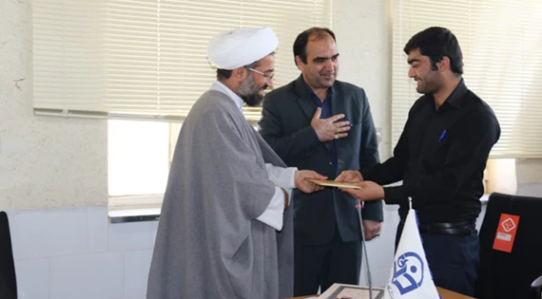 امضای تفاهم نامه توسعه و ترویج فرهنگ نماز دانشگاه فرهنگیان یزد با ستاد اقامه نماز استان 7