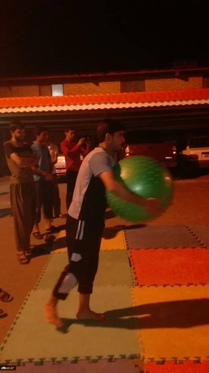 برگزاری مسابقات ورزشی به مناسبت هفته تربیت بدنی در پردیس های استان خراسان جنوبی