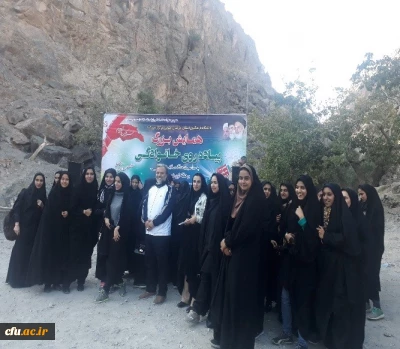 برگزاری مسابقات ورزشی به مناسبت هفته تربیت بدنی در پردیس های استان خراسان جنوبی