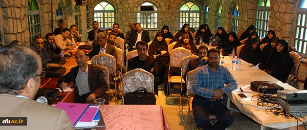 معاون فرهنگی و سیاسی نهاد نمایندگی ولی فقیه در دوره توانمندی کارشناسان فرهنگی عنوان کرد:

ضرورت توجه به جنبه های تربیتی و ارزش های اجتماعی و دینی در کنار توانایی های علمی 2