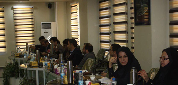 با حضور مسئول پژوهش دانشگاه فرهنگیان لرستان برگزار شد:

نخستین جلسه هماهنگی برگزاری مراسم استانی هفته پژوهش
 4