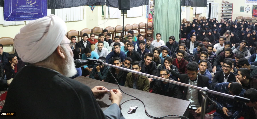 در دانشگاه فرهنگیان گرگان برگزار شد:

به مناسبت هفته قرآنی دانشگاه ها ، مراسم نهضت تولید علم در سایه قرآن کریم 
 4