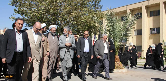 حضور دکتر حداد عادل عضو هیات امنا دانشگاه فرهنگیان در جمع اساتید، کارکنان و دانشجویان دانشگاه فرهنگیان استان فارس:

انقلاب اسلامی به کسانی احتیاج دارد که دلی خدایی و ذهنی دانشی داشته باشند که این دو در مدرسه شکل می گیرد 2