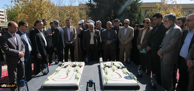 حضور دکتر حداد عادل عضو هیات امنا دانشگاه فرهنگیان در جمع اساتید، کارکنان و دانشجویان دانشگاه فرهنگیان استان فارس:

انقلاب اسلامی به کسانی احتیاج دارد که دلی خدایی و ذهنی دانشی داشته باشند که این دو در مدرسه شکل می گیرد 3