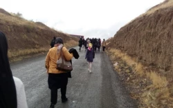 برگزاری مسابقات ورزشی به مناسبت هفته تربیت بدنی در پردیس های استان آذربایجان غربی