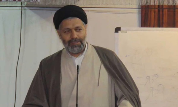 به همت انجمن اسلامی دانشجو معلمان پردیس علامه امینی(ره) تبریز برگزار شد:

همایش اهمیت فعالیت تشکل های دانشجویی
 5