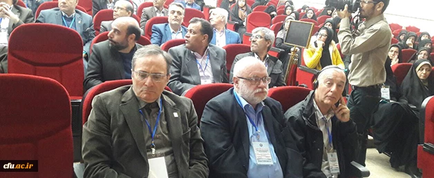 دکتر مهر محمدی در نخستین سمپوزیوم تربیت معلم تطبیقی:

کنش هنرمندانه ، بلیغ ترین عنوان برای معلم اثربخش 2