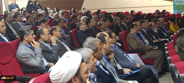 دکتر مهر محمدی در نخستین سمپوزیوم تربیت معلم تطبیقی:

کنش هنرمندانه ، بلیغ ترین عنوان برای معلم اثربخش 2