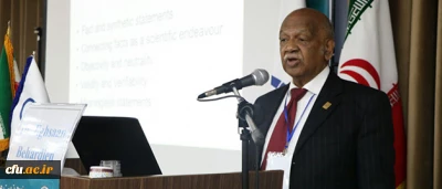 پرفسور اقسان بهاردین در نخستین سمپوزیوم تربیت معلم تطبیقی:

رویکردهای آموزشی که معلمان اتخاذ میکنند حاصل تاثیر پندارها و نگرشهای در انتخاب آنها است