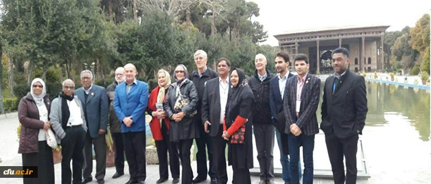 نخستین سمپوزیوم تربیت معلم تطبیقی با تقدیر از مقالات برتر بکار خود پایان داد 4