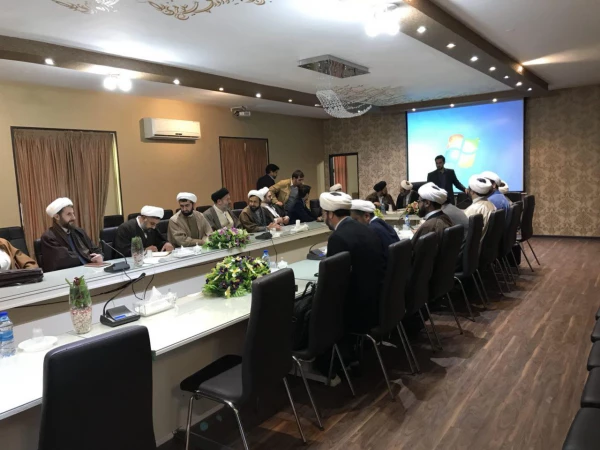 معاون منابع انسانی نهاد نمایندگی مقام معظم رهبری در دانشگاه ها در گفت وگو با فارس  عنوان کرد:

اهداف  نشست سراسری و دوره آموزشی مسئولان نهاد دانشگاه های فرهنیگان سراسر کشور 7