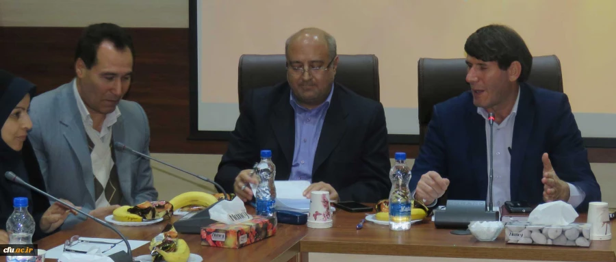 در هفته گرامی داشت کیفیت آموزش برگزار شد:

تجلیل از ممتازین کنکور سراسری و دارندگان معدل برتر دانشجو معلمان دانشگاه فرهنگیان آذربایجان شرقی 3