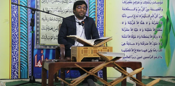 مدیر امور پردیس های استان هرمزگان در مراسم هفته وحدت و قرآن دانشگاه:

 وحدت حول قرآن کریم، مسلمانان را به قدرت مطلق در جهان تبدیل می کند 3