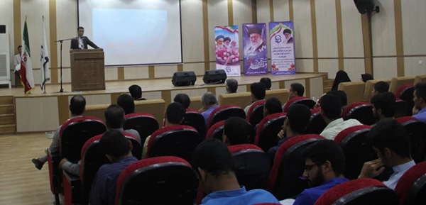 ماجدی مدیر کل حراست دانشگاه در جلسه توجیحی آموزشی دانشجویان ورودی 96 : 

معلمان موفق دوره های گذشته ، الگوی ممتازی برای دانشجو معلمان برای شناخت رسالت معلمی 
 2