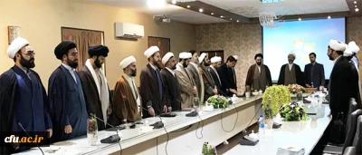 معاون منابع انسانی نهاد نمایندگی مقام معظم رهبری در دانشگاه ها در گفت وگو با فارس  عنوان کرد:

اهداف  نشست سراسری و دوره آموزشی مسئولان نهاد دانشگاه های فرهنگیان سراسر کشور