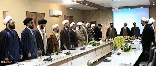 معاون منابع انسانی نهاد نمایندگی مقام معظم رهبری در دانشگاه ها در گفت وگو با فارس  عنوان کرد:

اهداف  نشست سراسری و دوره آموزشی مسئولان نهاد دانشگاه های فرهنگیان سراسر کشور 2