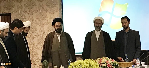 معاون منابع انسانی نهاد نمایندگی مقام معظم رهبری در دانشگاه ها در گفت وگو با فارس  عنوان کرد:

اهداف  نشست سراسری و دوره آموزشی مسئولان نهاد دانشگاه های فرهنگیان سراسر کشور 2