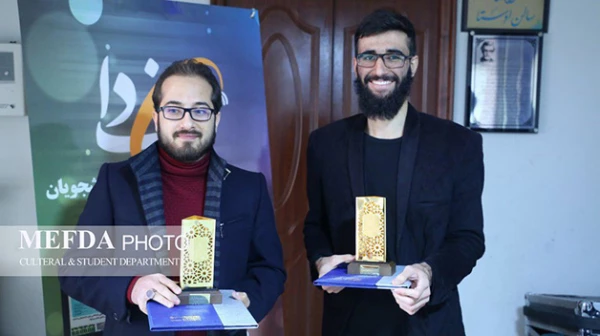 برگزیده سی و دومین جشنواره ملی قرآن و عترت دانشگاهیان:

جشنواره راهی برای درک بهتر مفاهیم قرآنی
 3