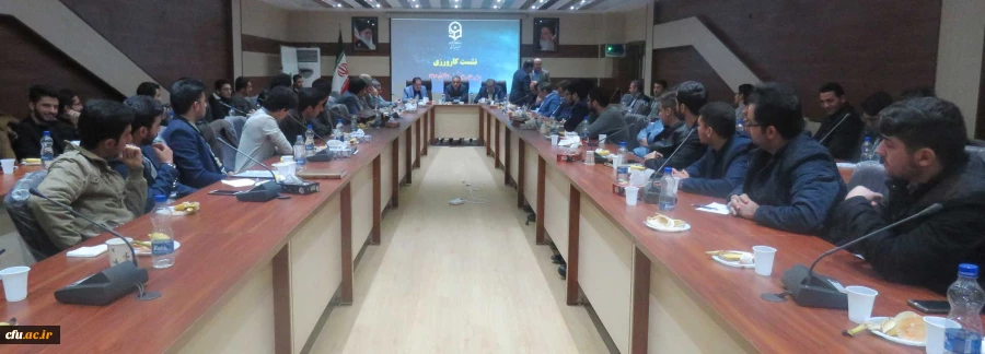 دکتر حاجی علیزاده در جلسه کارورزی  پردیس علامه امینی (ره) دانشگاه فرهنگیان آذربایجان شرقی:

کارورزی وجه تمایز دانشگاه فرهنگیان با سایر دانشگاه ها است
 4