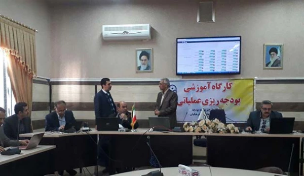 با حضور مدیر کل طرح و برنامه و بودجه سازمان مرکزی برگزار شد:

کارگاه بودجه ریزی عملیاتی هفت استان در استان قم  2