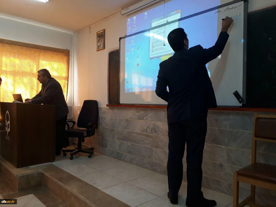 با حضور مدیر کل طرح و برنامه و بودجه سازمان مرکزی برگزار شد:

کارگاه بودجه ریزی عملیاتی هفت استان در استان قم  3