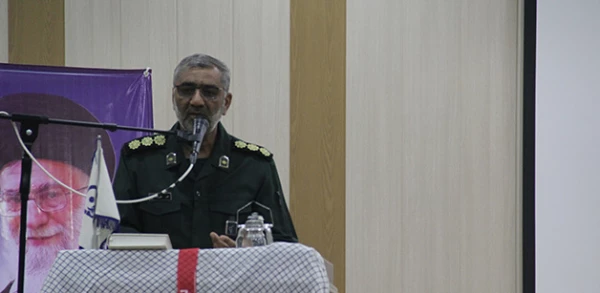 مدیر امور پردیس های هرمزگان گفت: 

تکریم خانواده معظم شهدا، نشر وانتقال پیام ها و رشادت های شهیدان وظیفه همه ماست
 5