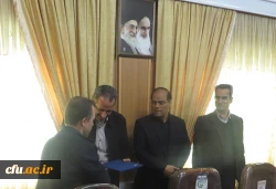 دکتر علیرضا علی صوفی در مراسم گرامیداشت هفته پژوهش و در جمع اعضای هیات علمی عنوان کرد:

نقطه عزیمت و روح پژوهش از پرسشگری آغاز می شود
 2