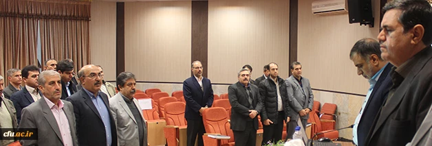 سرپرست دانشگاه در نشست صمیمی با کارکنان معاونت طرح و برنامه و توسعه منابع تاکید کرد:

اهمیت توجه به  تکریم و احترام در تمام سطوح دانشگاه 13