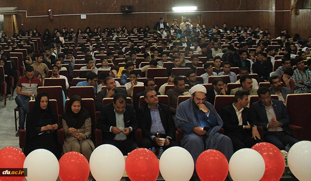 در مراسم گرامیداشت 16 آذر تاکید شد:

پیگیری آرمان های انقلاب و مطالبات مقام معظم رهبری از سوی دانشجویان
 3