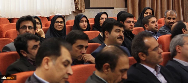 سرپرست دانشگاه در نشست با کارکنان حوزه ریاست عنوان کرد:

حوزه ریاست اصلی ترین خاکریز میدان رزم دانشگاه فرهنگیان است 2