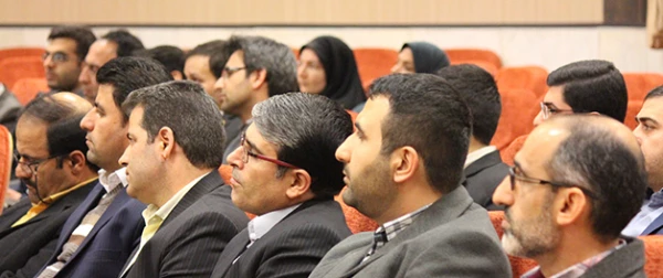 سرپرست دانشگاه در نشست با کارکنان حوزه ریاست عنوان کرد:

حوزه ریاست اصلی ترین خاکریز میدان رزم دانشگاه فرهنگیان است 4