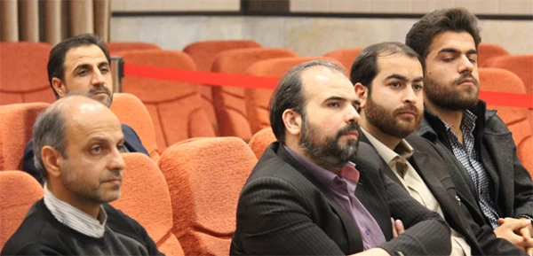 خنیفر در نشست با کارکنان دفتر نهاد نمایندگی مقام معظم رهبری:

دفاتر نهاد نمایندگی مقام معظم رهبری،  درختی تنومند،  به جا و  با نقش جامعیت در دانشگاه است 3