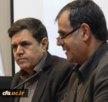 سرپرست دانشگاه در نشست با کارکنان معاونت پژوهشی دانشگاه:

عبور از امواج دانش به قله های بینش از مسیر پژوهش صورت می گیرد 3