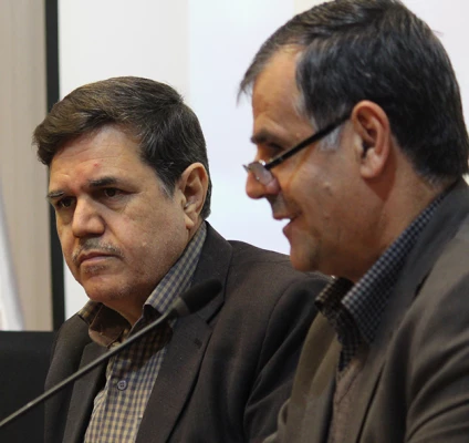 سرپرست دانشگاه در نشست با کارکنان معاونت پژوهشی دانشگاه:

عبور از امواج دانش به قله های بینش از مسیر پژوهش صورت می گیرد 3