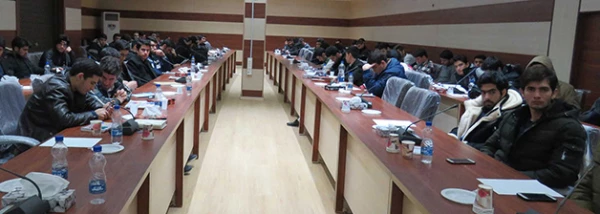 در پردیس علامه امینی (ره) تبریز برگزار شد:

نشست هم اندیشی کانون هلال احمر 
 3