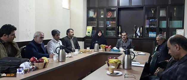 بازدیدمعاون پژوهش و فناوری دانشگاه از پردیس زینبیه به مناسبت هفته ی پژوهش 4