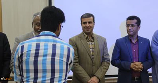 با حضور دکتر محمود تلخابی عضو پژوهشکده شناختی نهاد ریاست جمهوری انجام شد:

مراسم تجلیل از پژوهشگران برتر دانشگاه فرهنگیان هرمزگان 
 3