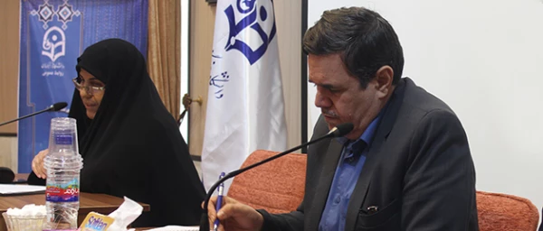 دکتر خنیفر در نشست صمیمی با کارکنان معاونت دانشجویی:

تاثیر حس خود نابسندگی در بروز خلاقیت و کسب پیشرفت ها 2