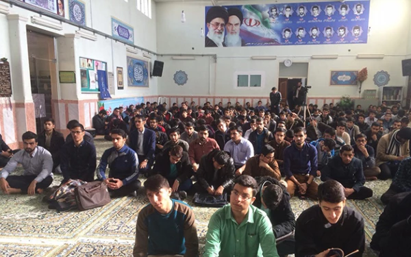 با حضور نماینده مردم قم در دانشگاه فرهنگیان استان برگزار شد:

برگزاری مراسم گرامیداشت سالروز وحدت حوزه و دانشگاه
 5