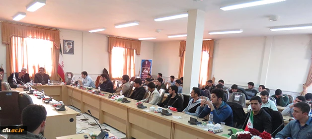 در دانشگاه فرهنگیان استان مرکزی برگزار شد:

نشست تخصصی بررسی آسیب های اجتماعی 
 3