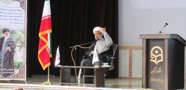 برگزاری مراسم هفته وحدت و روز دانشجو در پردیس آیت الله صالقانی قم 3