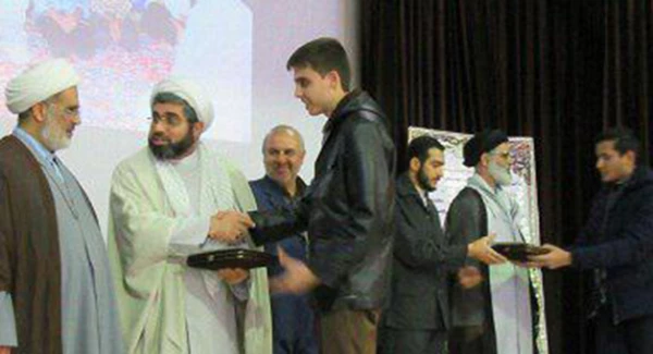 برگزاری مراسم هفته وحدت و روز دانشجو در پردیس آیت الله صالقانی قم 6