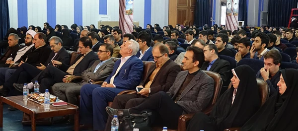 همزمان با هفته پژوهش برگزار شد:

تجلیل از 32 پژوهشگر برتر دانشگاه فرهنگیان استان کردستان 3