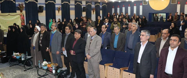 به مناسبت هفته ی پژوهش انجام شد: 

مراسم تجلیل و تقدیر از پژوهشکران دانشگاه فرهنگیان استان اصفهان
 4