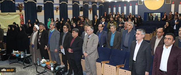 به مناسبت هفته ی پژوهش انجام شد: 

مراسم تجلیل و تقدیر از پژوهشکران دانشگاه فرهنگیان استان اصفهان
 4