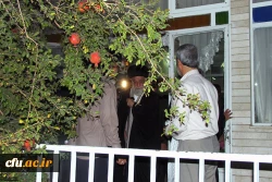 من بدون اذن صاحب خانه به داخل نمی آیم...